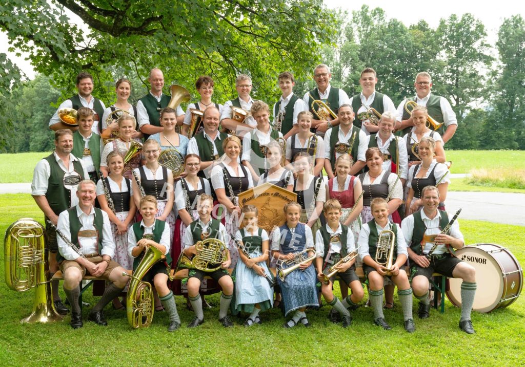 Vereinsfoto vom Musikverein Miesbach mit der Bläserklasse